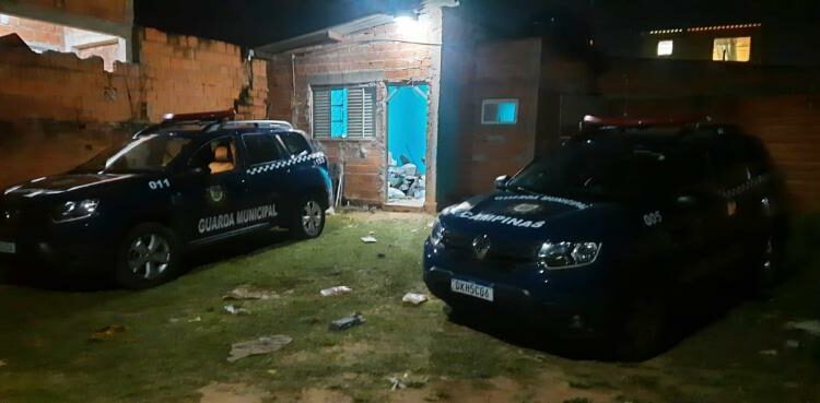 Guarda Municipal não encontrou ninguém no local do desmanche. Foto: Divulgação
