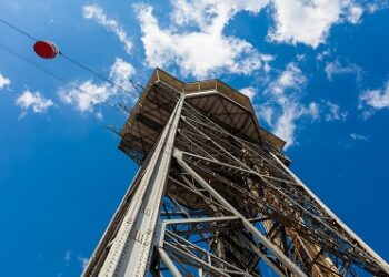 Ataques ao sistema elétrico brasileiro: torres de transmissão se tornam alvos