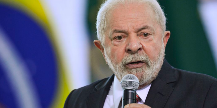 Inteligência militar não alertou sobre tentativa de golpe, diz Lula