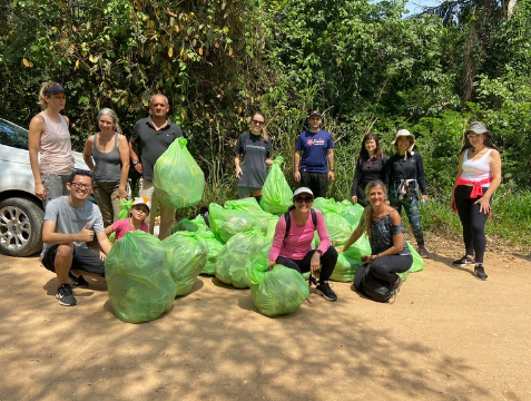 Projeto de parceria com empresa tem ação de limpeza no Rio Jaguari