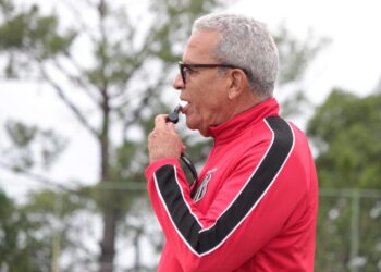 Hélio dos Anjos reencontra equipe que conduziu de volta à elite estadual em 1994