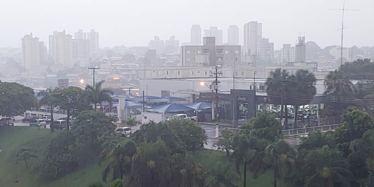Grandes volumes de chuva são esperados a partir da noite desta quinta-feira (21). Foto: Arquivo