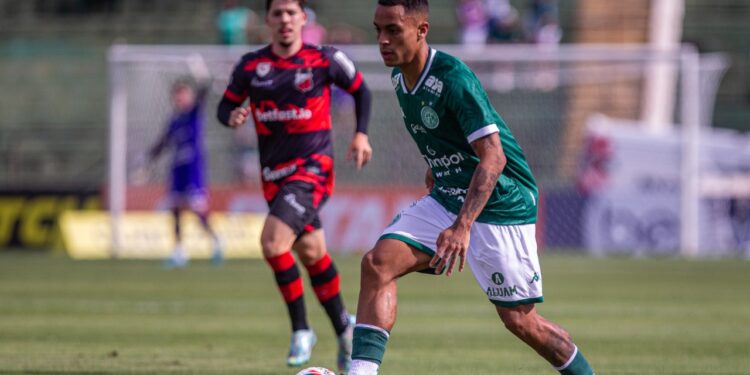 Com o empate, o Bugre alcança os quatro pontos e fica provisoriamente na liderança do Grupo B. Fotos: Thomaz Marostegan/Guarani FC