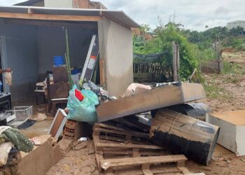 Moradores perderam bens e suas casas sofreram avarias durante as chuvas fortes que caíram em Campinas. Foto: Leandro Ferreira/Hora Campinas