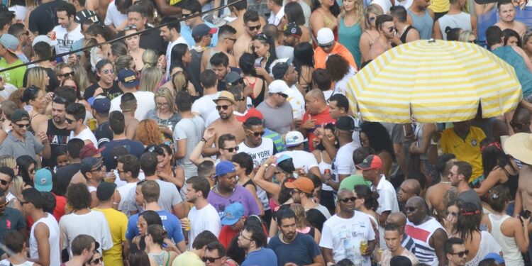 Foliões tiveram que dar uma pausa por conta da pandemia: público estimado para os blocos carnavalescos é de 100 mil pessoas Foto: Divulgação/PMC