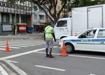 Agentes da Mobilidade Urbana orientam motoristas Foto: Divulgação