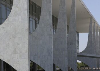 Fachada do Palácio do Planalto: novo governo busca a retomada do diálogo. Foto: Antonio Cruz/Agência Brasil