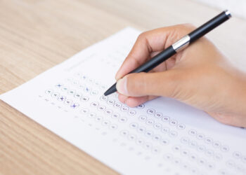 Como é o processo de aquisição de bolsas de estudos nos EUA?