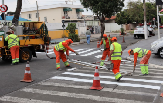 Reforço de sinalização atinge 170 km de vias em Campinas