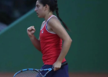 A tenista de Nova Odessa Manuela Gonçalez Ganciar: início de temporada - Foto: Divulgação