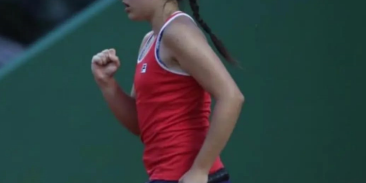 A tenista de Nova Odessa Manuela Gonçalez Ganciar: início de temporada - Foto: Divulgação