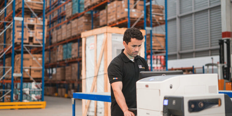 UX Group abre 17 vagas remotas para desenvolvedores full-stack