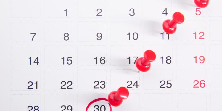Calendário do comércio em 2023: 3 dicas para atrair consumidores