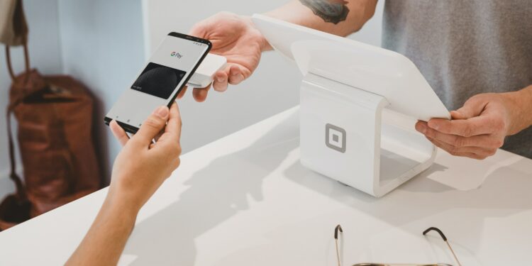 Aparatos tecnológicos se tornam indispensáveis para consumidores