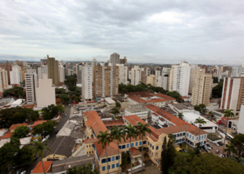Habitação é o setor que consome a maior fatia de gastos da população da RMC. Foto: Carlos Bassan/Divulgação PMC