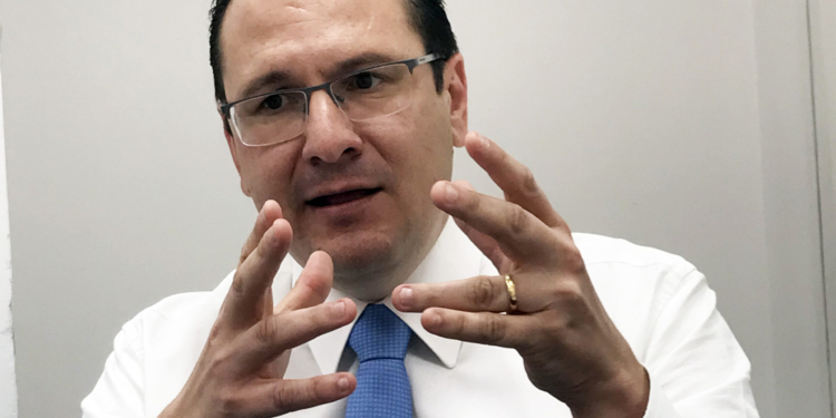 Artigo: Brasil ameaça sua inflação se firmar moeda comum com Argentina – por Rafa Zimbaldi