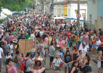 Desfile de bloco de carnaval em Campinas: patrulhamento será reforçado - Foto: Leandro Ferreira/Hora Campinas
