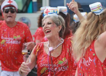 Nem Sangue Nem Areia leva alegria à Vila Industrial no domingo; veja fotos