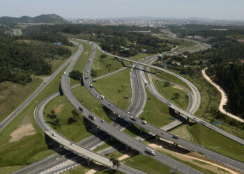 Entroncamento das rodovias Anhanguera e Bandeirantes: praças aceitam cartão. Foto: Divulgação
