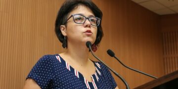 Mariana Conti apresentou projeto de lei da Escola Sem Fascismo para enfrentar discurso de ódio e casos de violência. Foto: Divulgação