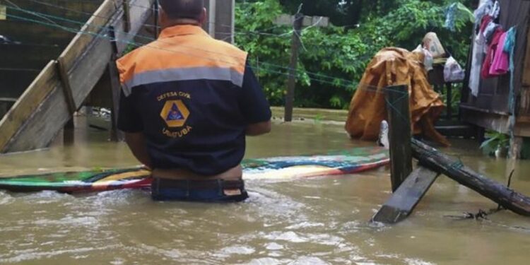 As fortes chuvas  em Ubatuba causaram estragos no município e ao menos uma morte. Foto: PMU/Divulgação