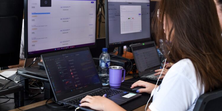 Empresa que verificou spots de candidato detalha checagem