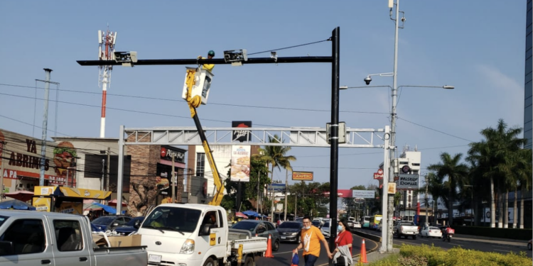 Brasil exporta tecnologia em mobilidade para El Salvador