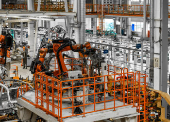 IQA e ElringKlinger passam a oferecer capacitação gratuita para jovens