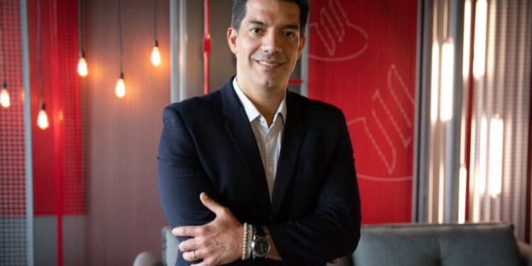 Santander contrata 28 especialistas em investimentos nas regionais de Campinas e Jundiaí