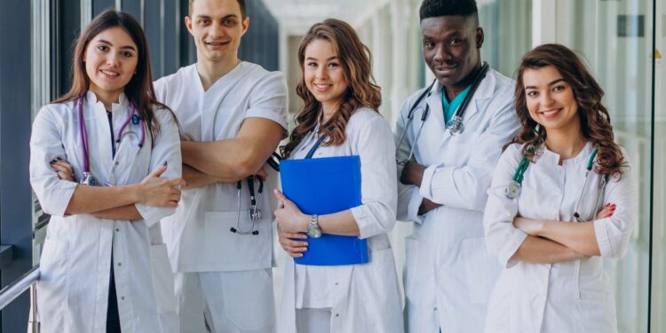 Hoje 74,5% dos médicos não se consideram bem-remunerados
