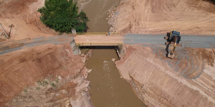 Acesso à ponte do Parque Itajaí, no Campo Grande, está liberado