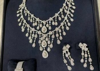 O conjunto de joias dado a Michele Bolsonaro também deverá ser entregue à Caixa. Foto: Arquivo