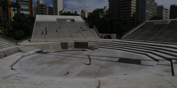 Teatro de Arena, área externa do Centro de Convivência Cultural. Foto: Leandro Ferreira/Hora Campinas
