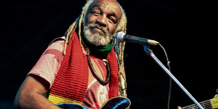 Cultura divulga nota de reconhecimento após morte do Mestre Lumumba