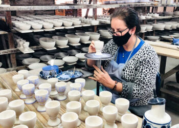 Área de produção da Porcelana Monte Sião, que emprega 60 funcionários. Fotos: Jéssica Aquino/Divulgação