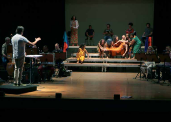 Maestro Carlos Prazeres será o regente do Concerto Cênico da Ópera Popular Macunaíma - Foto: Firmino Piton/Divulgação PMC