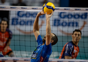 Vôlei Renata perde para o Farmaconde e se despede da Superliga