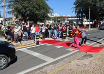 Pedestres serão orientados a realizar uma travessia segura. Foto: Divulgação