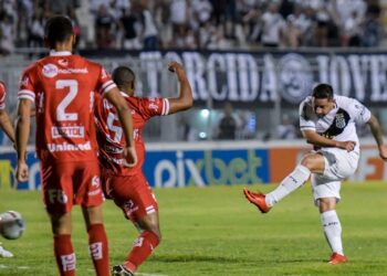 Ponte tenta colocar fim a “síndrome” de empates com o Vila Nova, vice-líder e único invicto da Série B