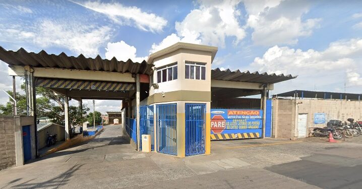 Manobrista de ônibus morre em acidente na garagem da empresa