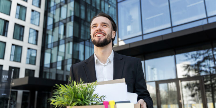 Recolocação profissional rima com marketing pessoal – por Karine Camuci