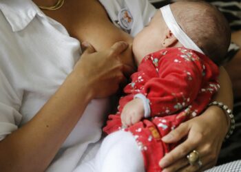 Mães que precisam se ausentar do trabalho por motivo de nascimento do bebê têm direito ao benefício Foto: Divulgação