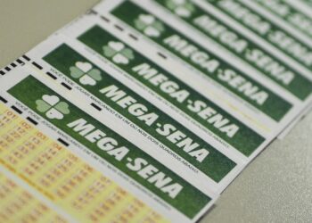 Bilhetes de aposta da mega-sena: próximo sorteio será na quarta-feira (1). Foto: Arquivo