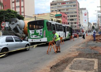 A Emdec programou desvios para os ônibus que circulam pelo local Foto: Divulgação
