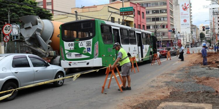 A Emdec programou desvios para os ônibus que circulam pelo local Foto: Divulgação