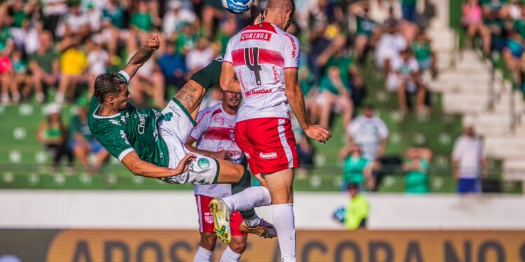 Guarani perde do CRB e amarga 4ª partida consecutiva sem vitória