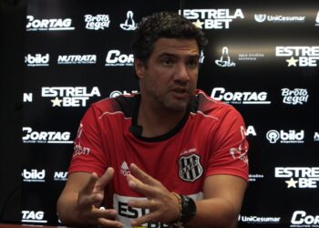 Felipe Moreira, que precisou escalar a equipe sem jogadores titulares importantes. Fotos: Diego Almeida/Ponte Press