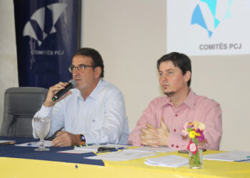 Luciano Almeida (presidente) e André Navarro (sec. executivo) durante reunião plenária dos Comitês PCJ - Foto: Agência PCJ/Arquivo