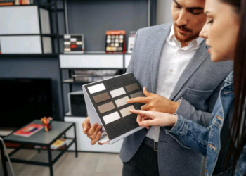 Carreira na área de compras é uma das mais promissoras de 2023 – por Karine Camuci