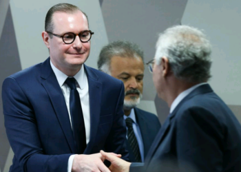 CCJ do Senado aprova indicação de Cristiano Zanin para vaga no STF